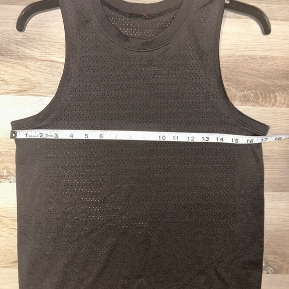 Lululemon Athletica Black Muscle Tee Classic Style - Picture 3 of 5